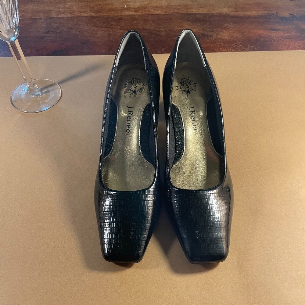 ✨ J. Renee Black Croc Embossed Pumps w/ Gold Heel Detail ✨